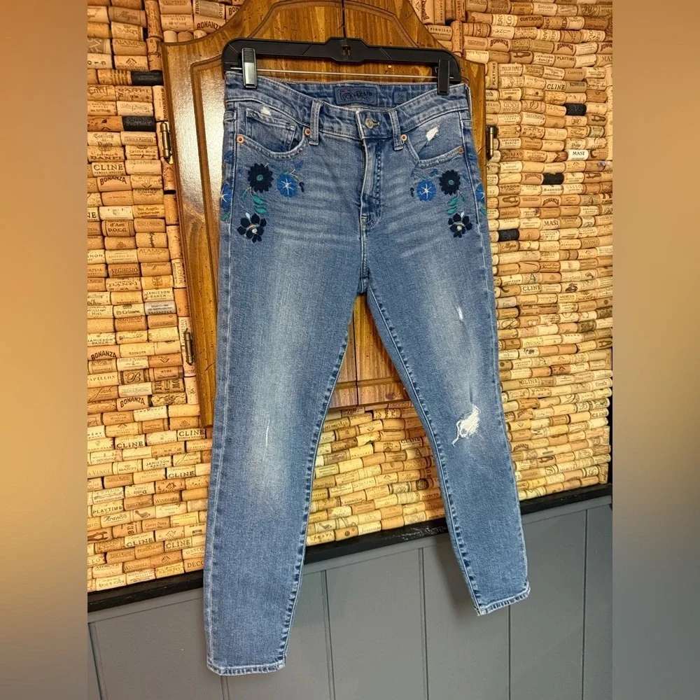 Lucky Brand ORTA Ava Skinny floral Embroidered Distressed ankle Jeans MidWash 27